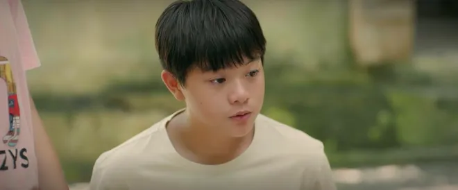 Cách em 1 milimet - Tập 8: Biên tạm biệt bạn bè đi vào miền Nam với bố - Ảnh 25.