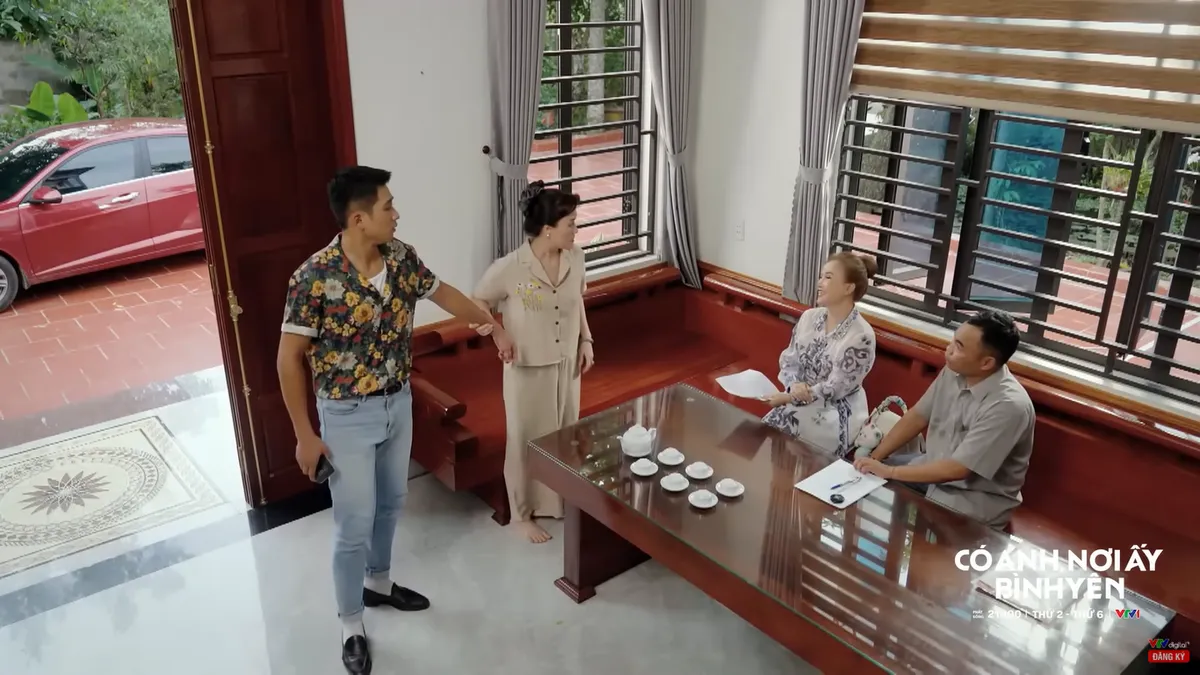 Có anh, nơi ấy bình yên - Tập 35: Vợ Chủ tịch xã ngỡ ngàng khi gặp người mua mỏ đá - Ảnh 3.